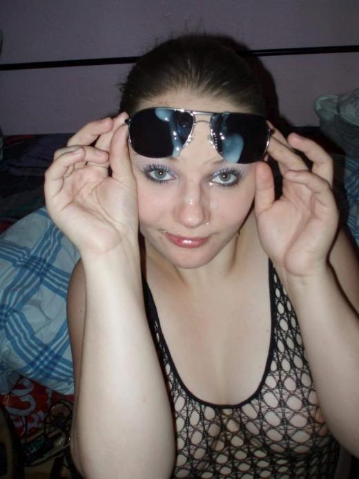 15P Dirty girlfriends get facial cumshots