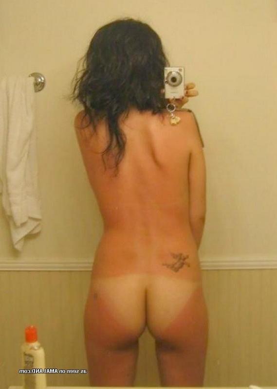 14P Kinky naked cutie teasing her boyfriend by posing sexy