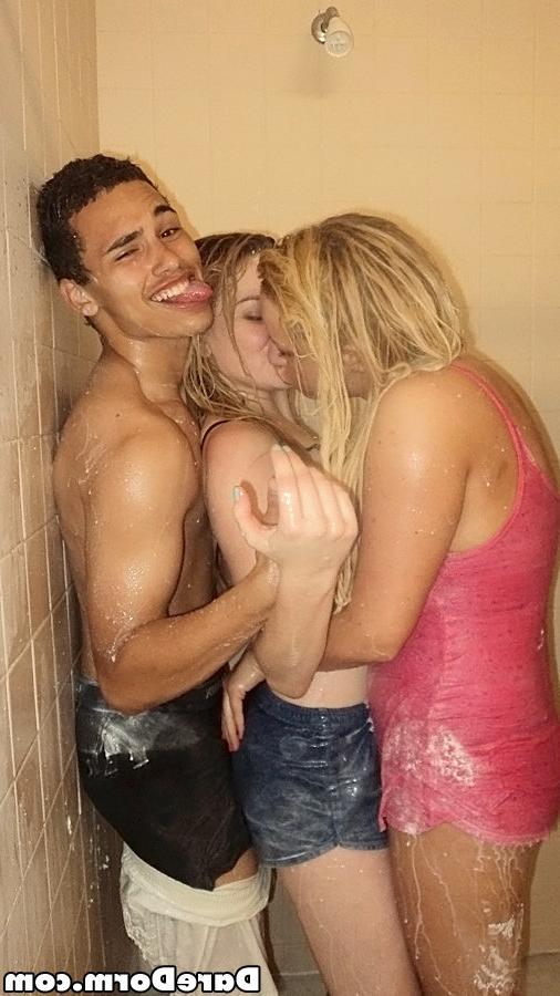 12P Super sexy hot ass teenies nailed hard in this real amateru college group sex pa