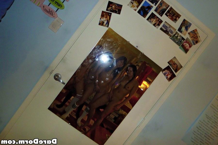 15P Crazy college dorm party user submited fotage hot girl chuging beer and sucking 