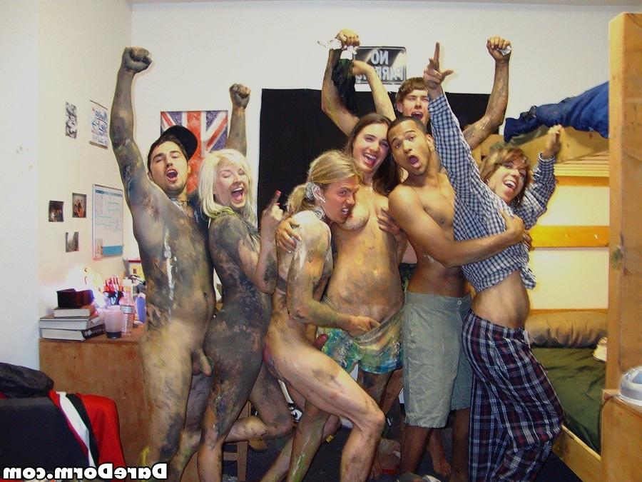 12P Check out these user submitted college dorm room fucking party pics with super h