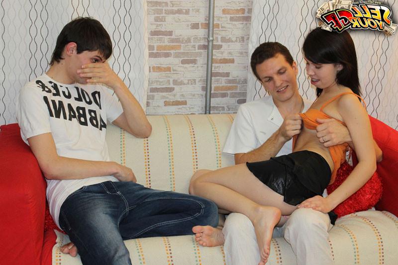 16P Round assed babe banged before her boyfriend