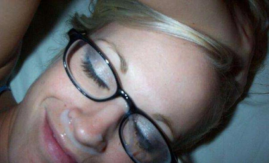 15P Real amateur girls taking sticky cumshots