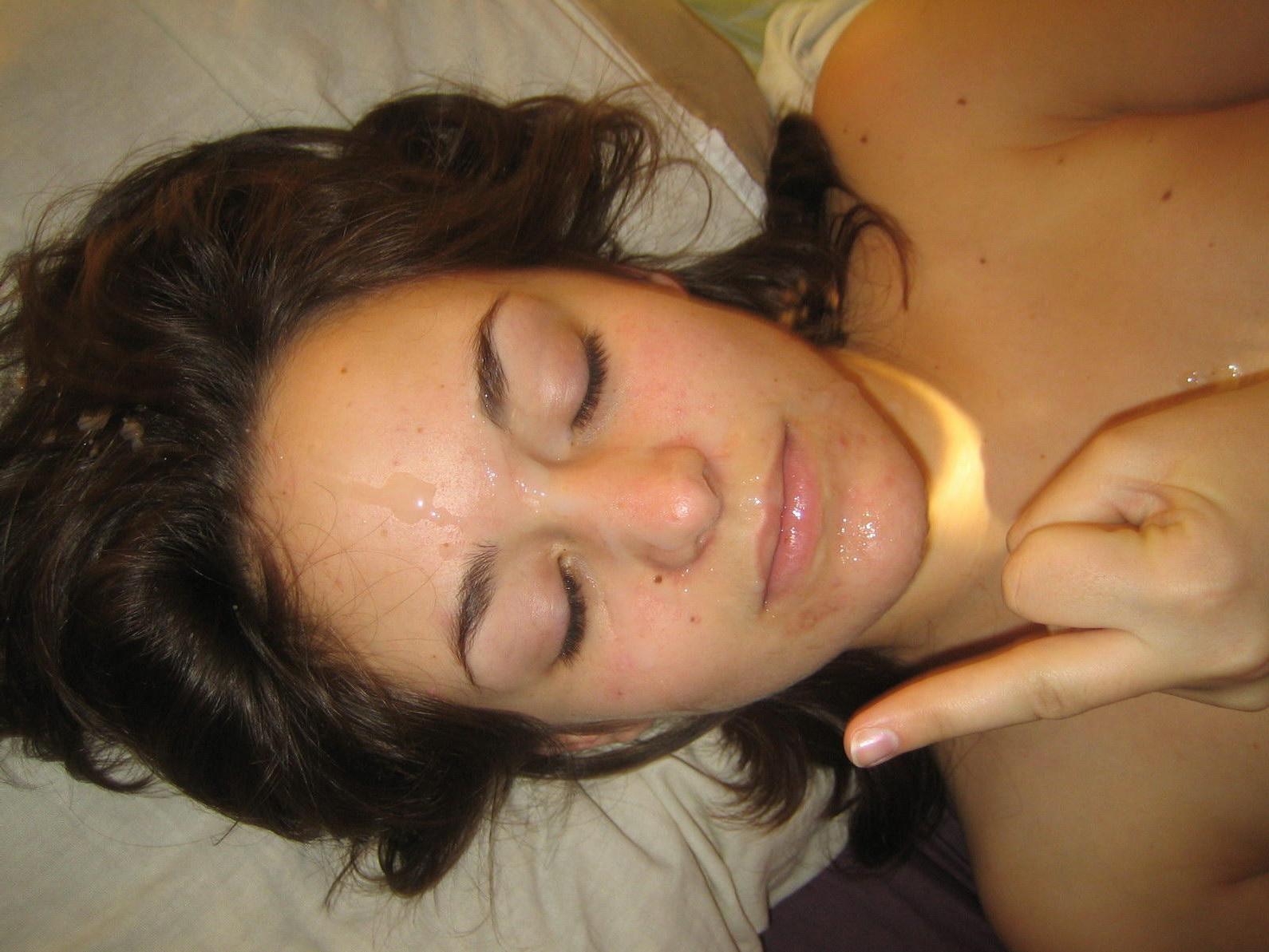 16P Naughty Girl Loves It When Boyfriend Cums On Her Asshole