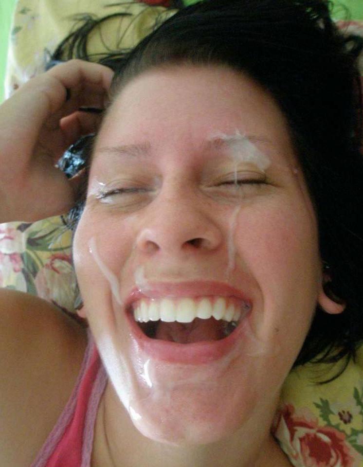 15P Real amateur girlfriends taking sticky facials