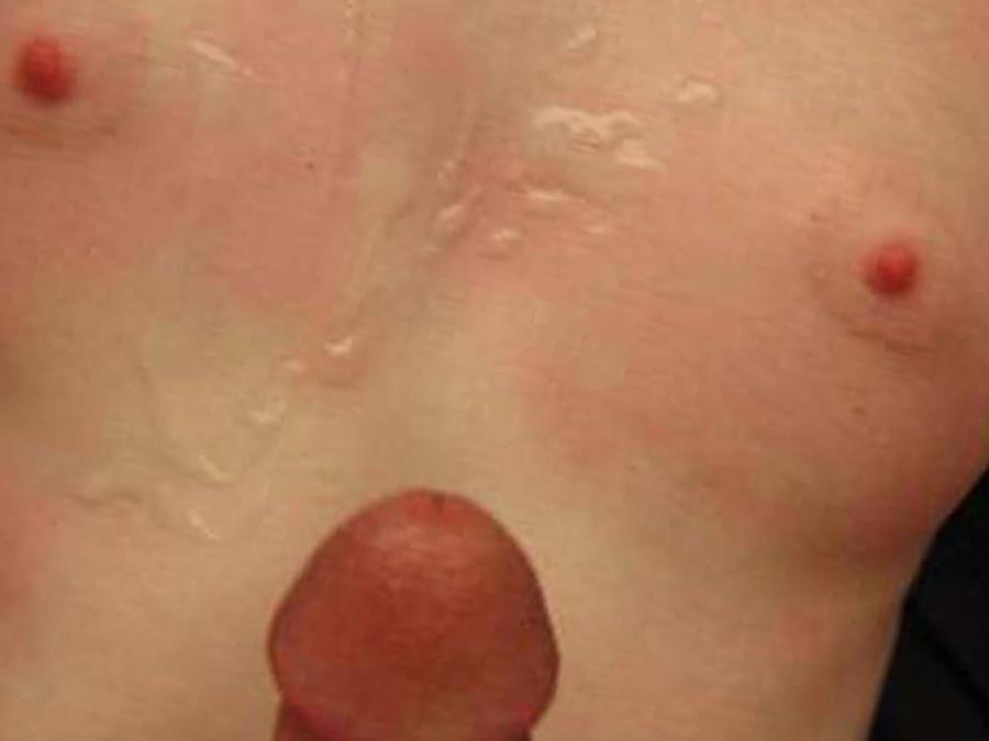15P Real amateur girlfriends taking cumshots