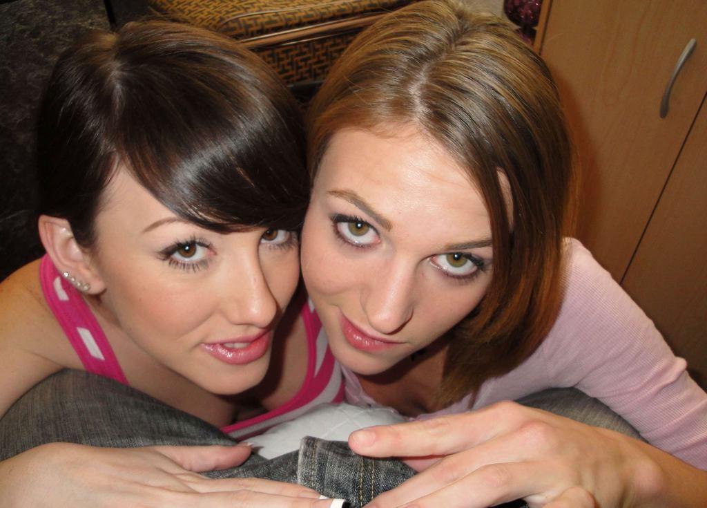 15P Two teen girlfriends share one cock and homemade facial cumshot