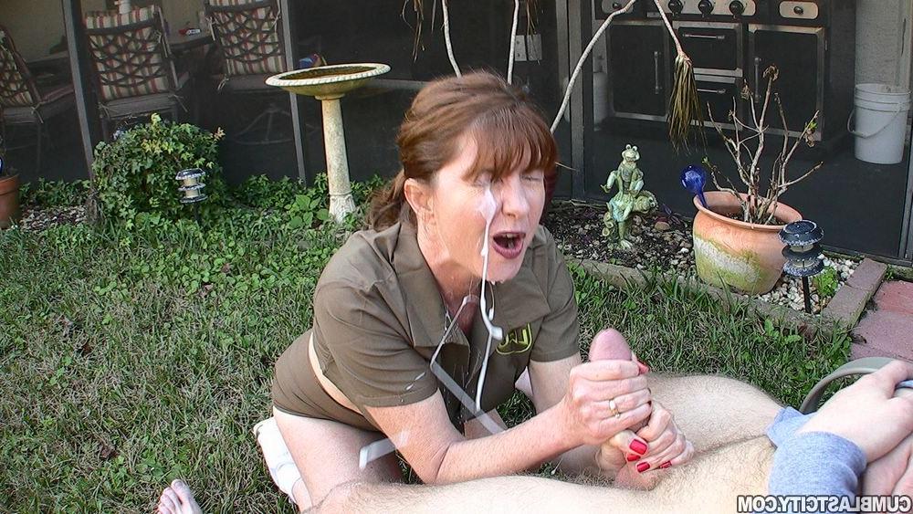 11P Insane Amateur Cumblasting