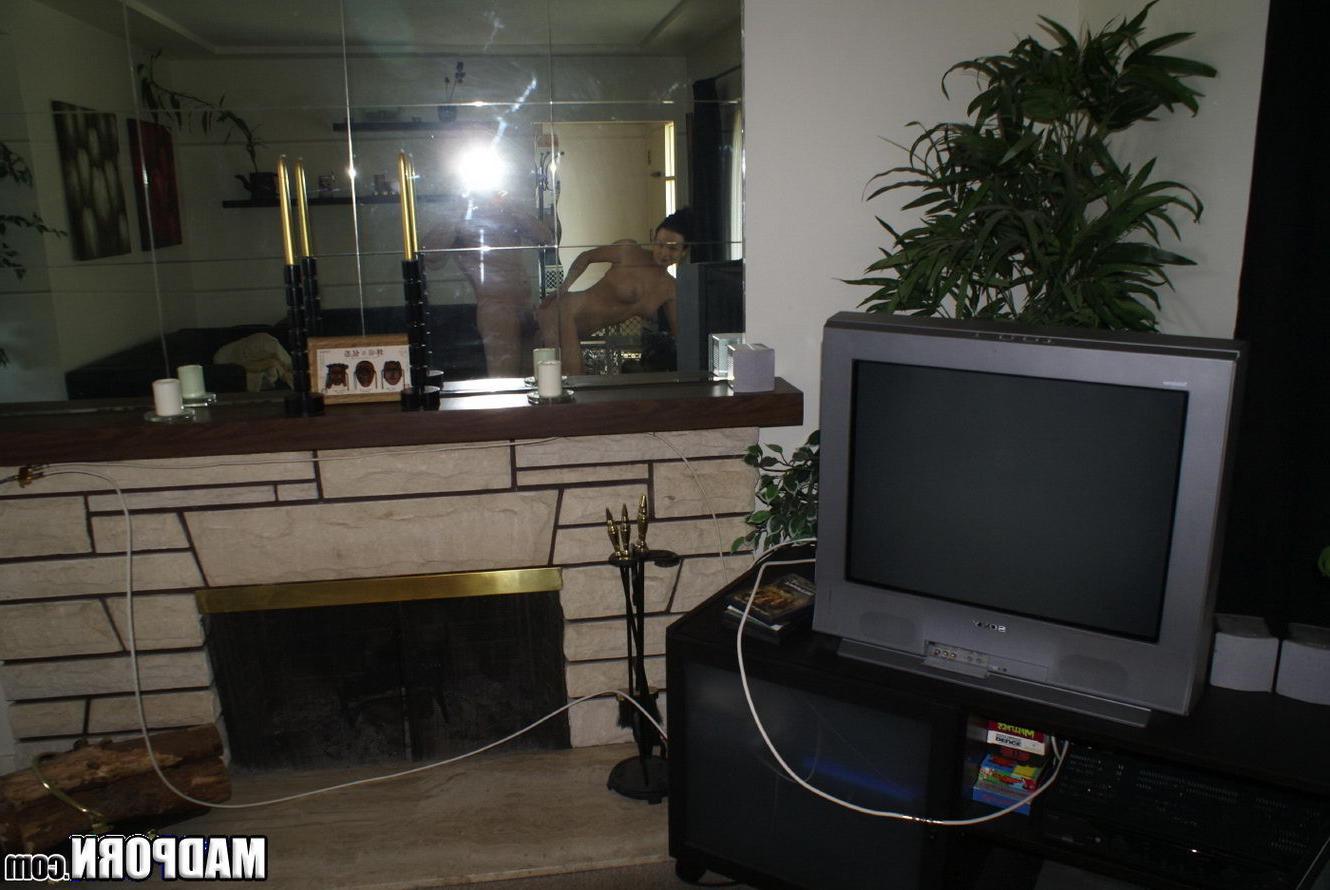 15P Real amateur couples pawn their sextapes