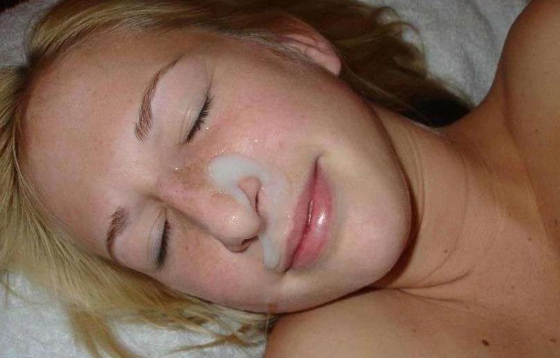 15P Real amateur girlfriends taking facials