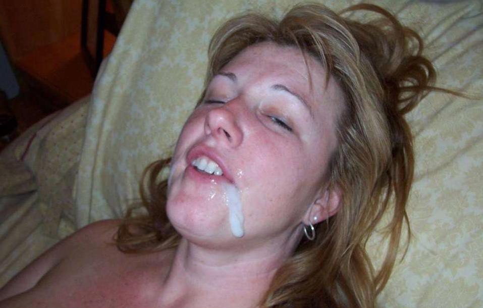 15P Real amateur girlfriends taking facials
