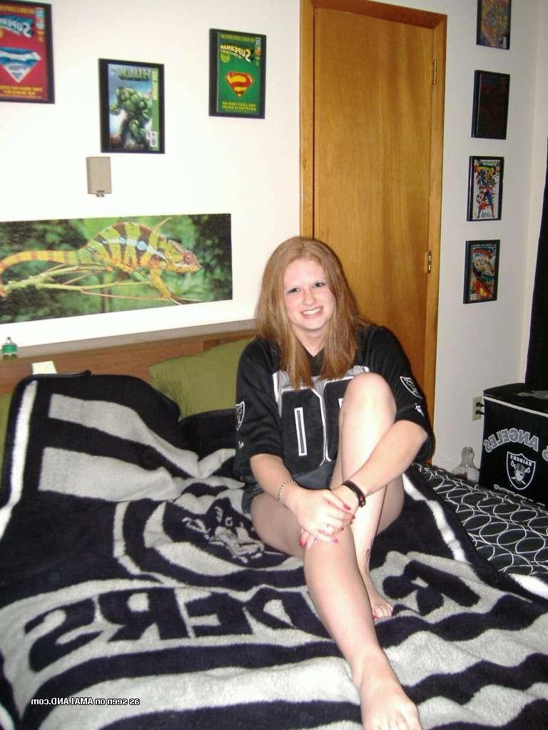 15P Homemade amateur redhead teen girlfriend getting facial cumshot