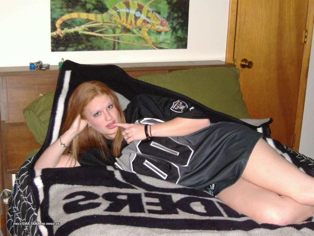 15P Homemade amateur redhead teen girlfriend getting facial cumshot