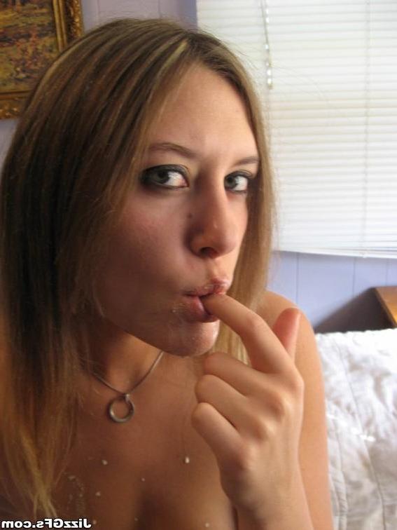 15P Delicious teen girlfriend sucking cock for cumshot
