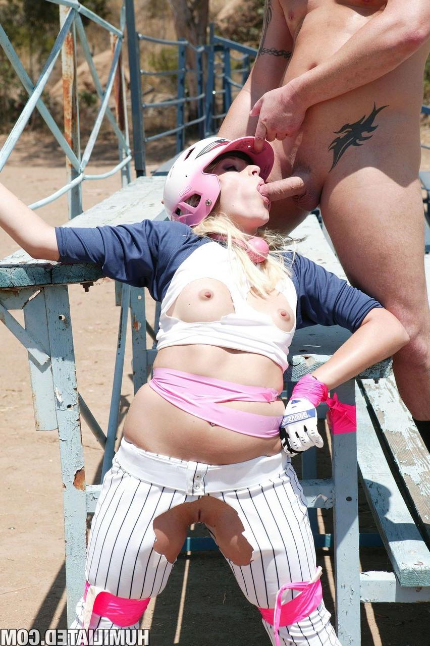 15P Katie Summers gets based in her crack
