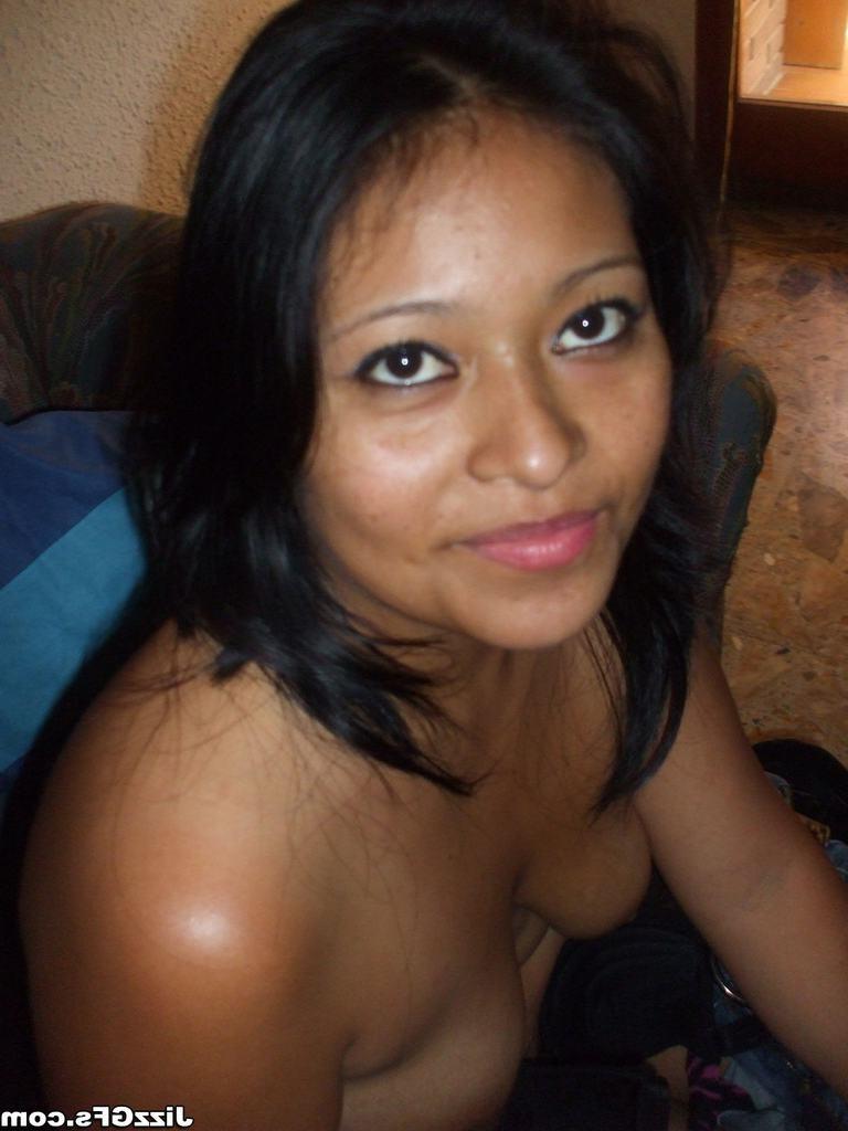 15P Chubby Latina GF gives blowjob for homemade facial