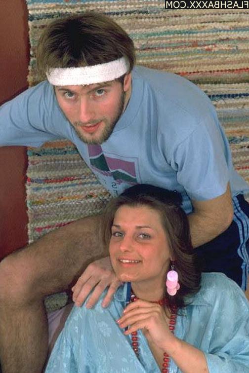 16P 1980s euro babe gets fucked and a facial