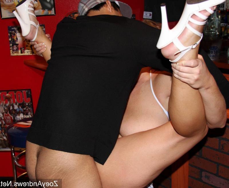 15P Plump milf gets fucked at the bar