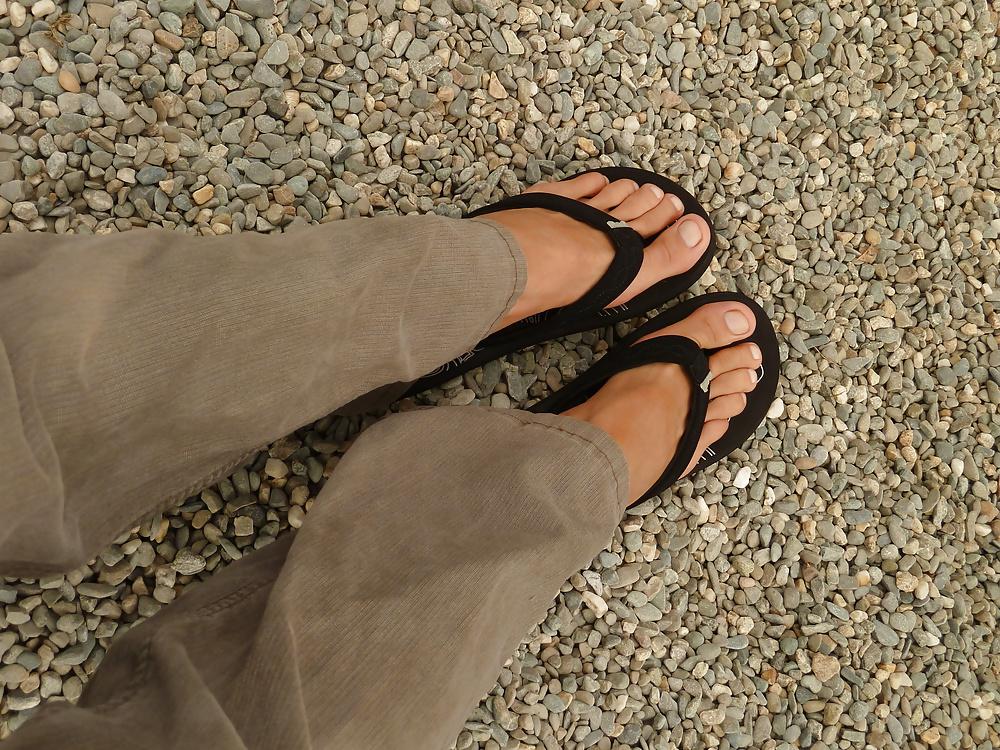 9P My sexy pretty feet 2 size 6 u.s