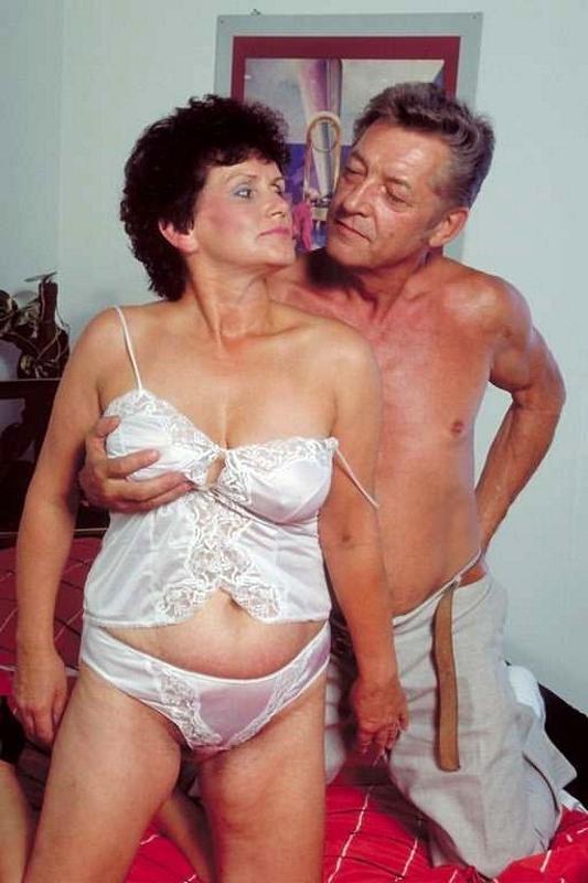 16P Cock sucking granny gets messy facial cumshot after wet blowjob