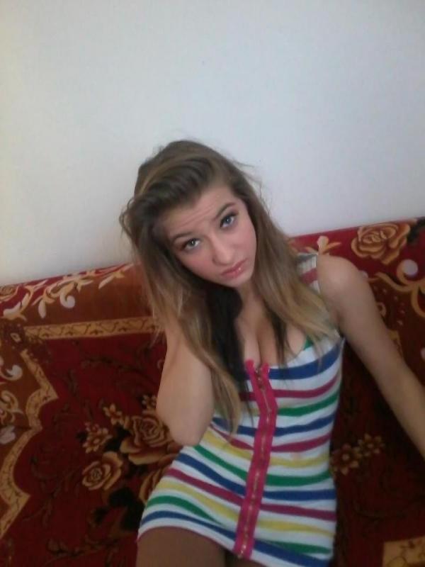 14P Hottie posing for her boyfriend in different outfits