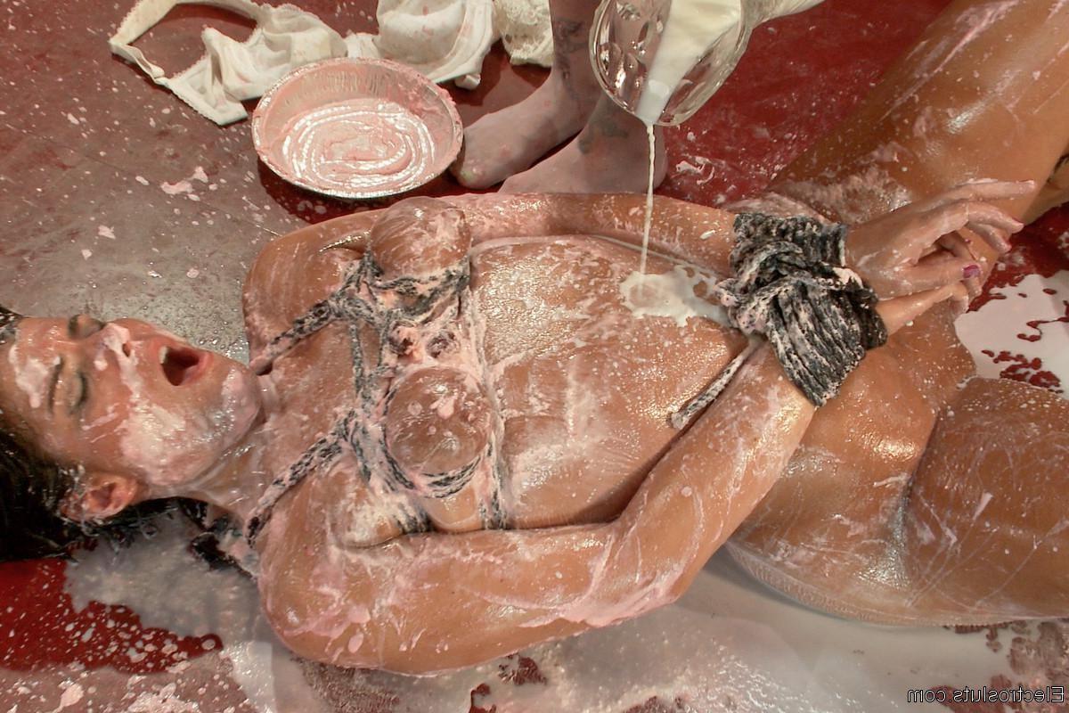 24P Sploshing squirting sexual training bondage ANAL electricity  DOUBLE PENETRATION