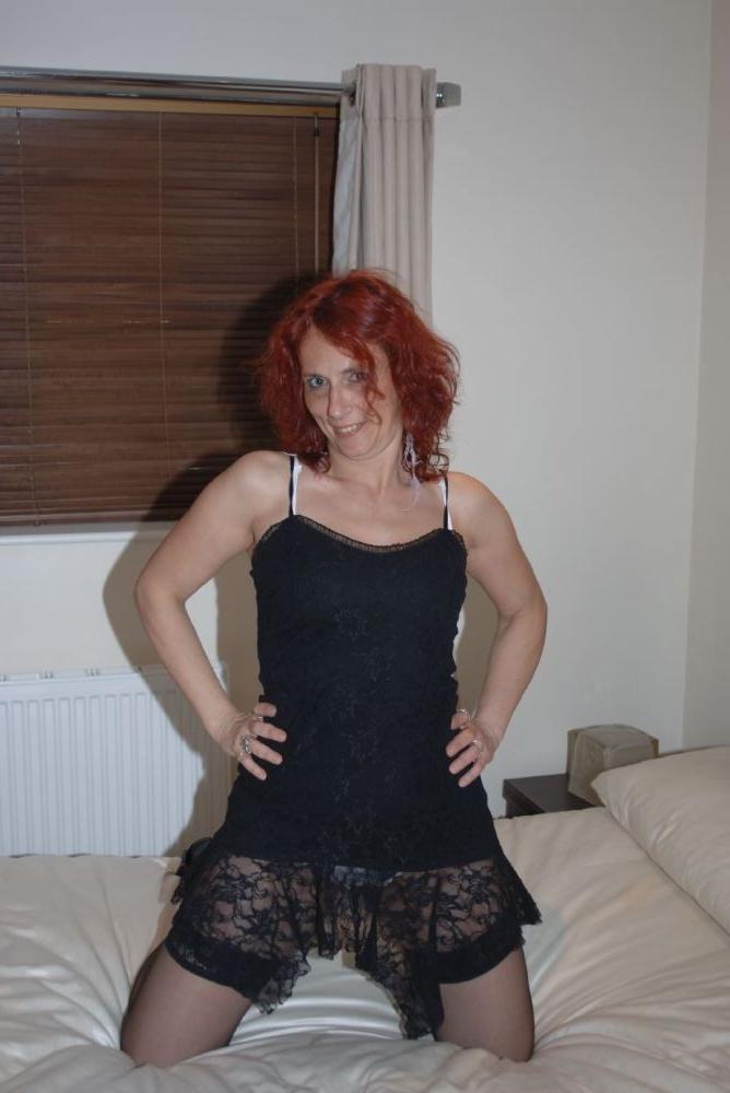 17P Dirty Red Head Wifey Spread Open and Toying Her Tight Snatch