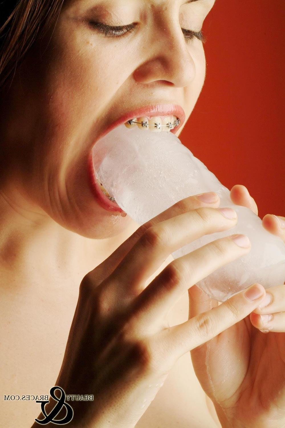 16P Sexy teen with braces sucks a big wet cocksicle