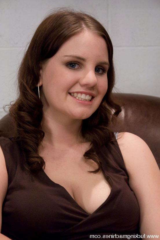 15P 18 yr old first timer Michelle Brown fucked by machines