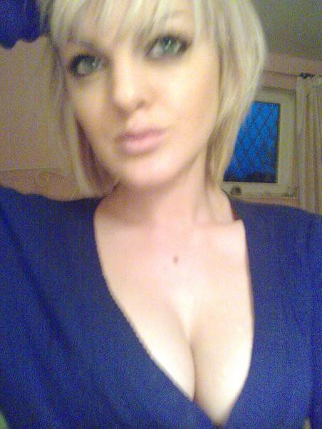 20P Blonde ex girlfriend perfect tits