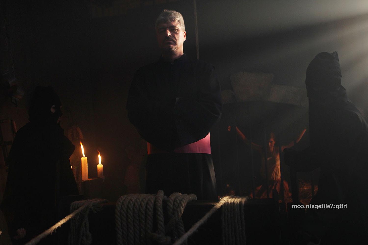 25P History of pain vintage torture and whipping in inquisition