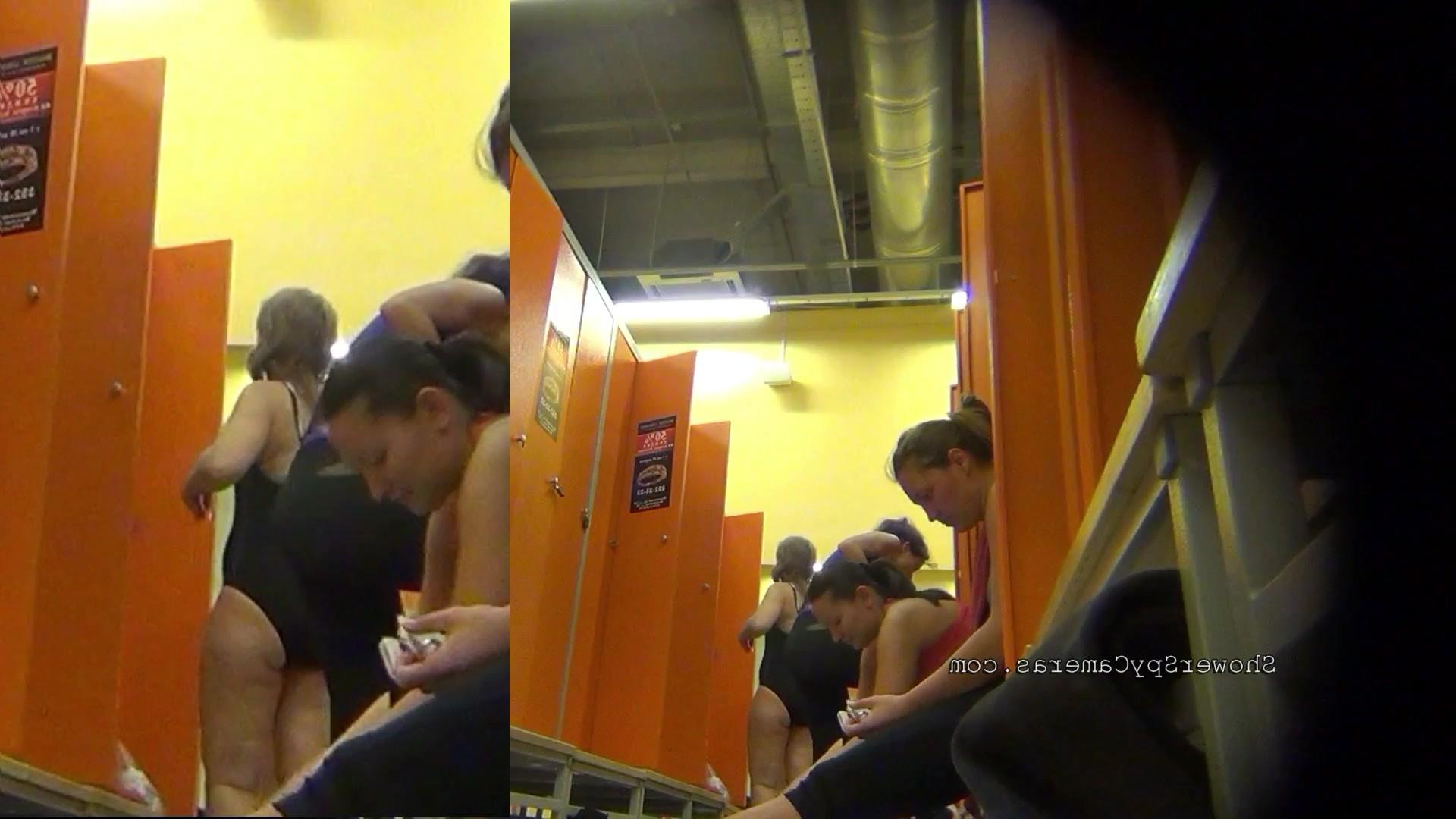 12P Young teenagers undress in the public locker room