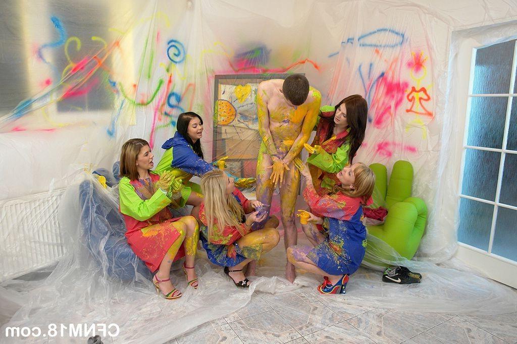 16P Horny teens all over a helpless painters cock