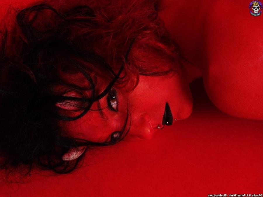 16P Busty devil girl shows her tight pierced cunt