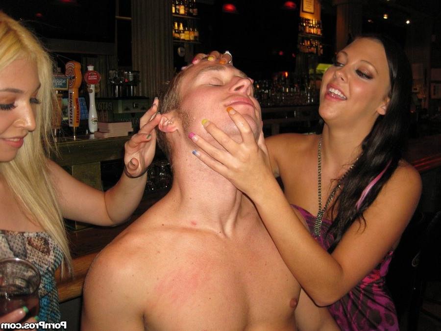 16P Ivy Winters and her girls molesting a stripper