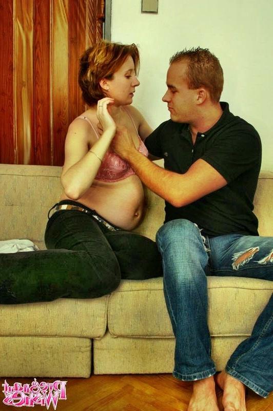 16P Pregnant slut getting banged and taking a cumshot on her big ass