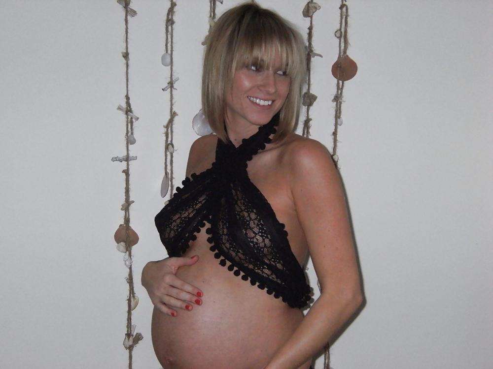 23P Pregnant Beauties 