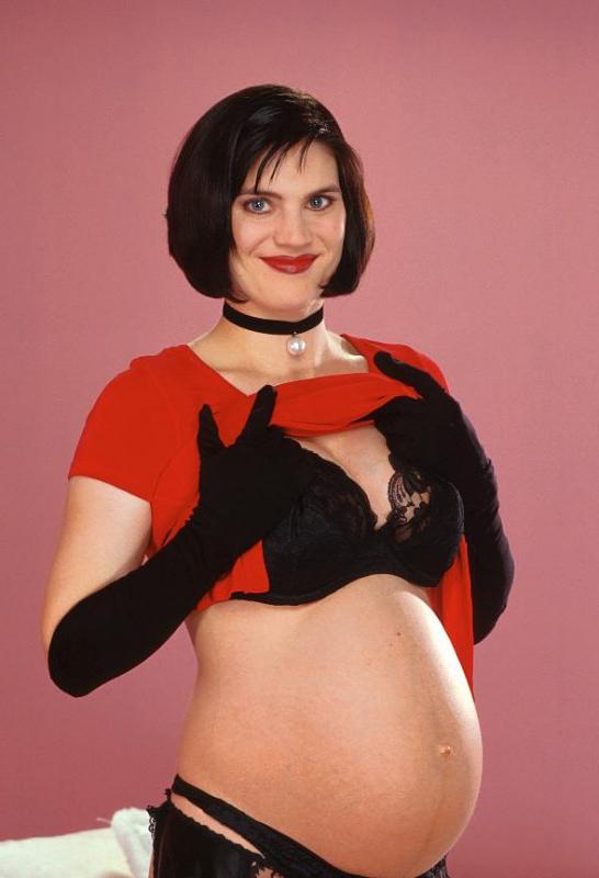15P Awesome pregnant chick in stockings