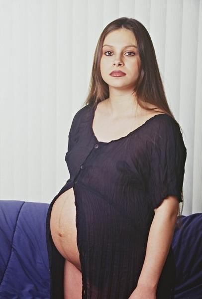 20P Hot Pregnant Babe