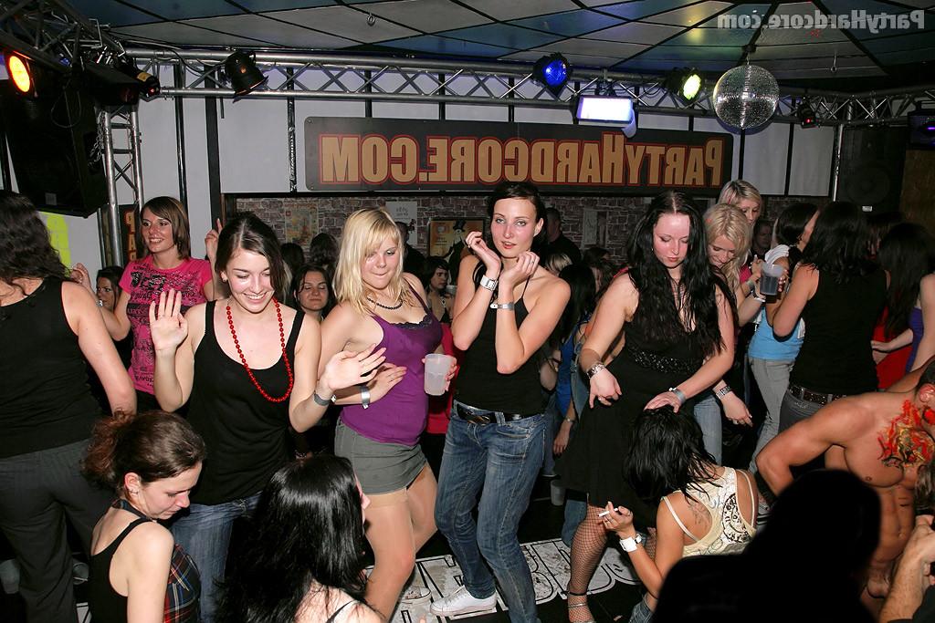 24P Crazy CFNM sex party with male strippers and hot babes