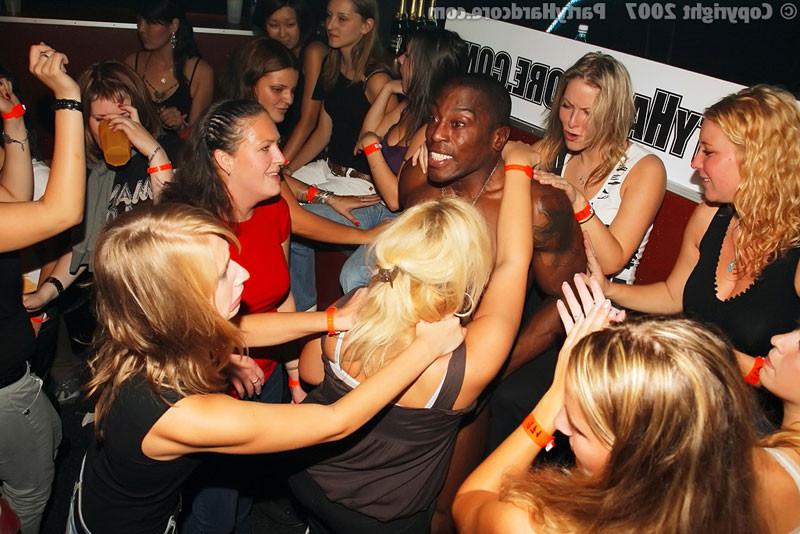 16P Amateur babes get fucked by male strippers at party