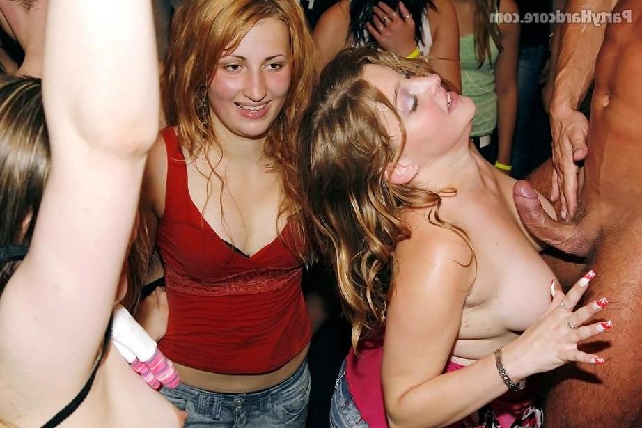 19P Party babes nex door suck and fuck naked studs at cfnm orgy