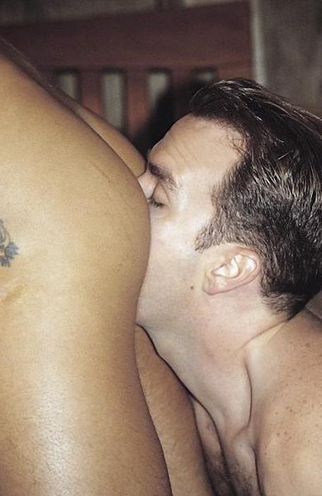 20P Muscle studs mutual sucking and facial cumming joy