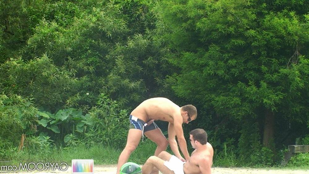 15P Horny amateur gays posing and fucking gallery 16