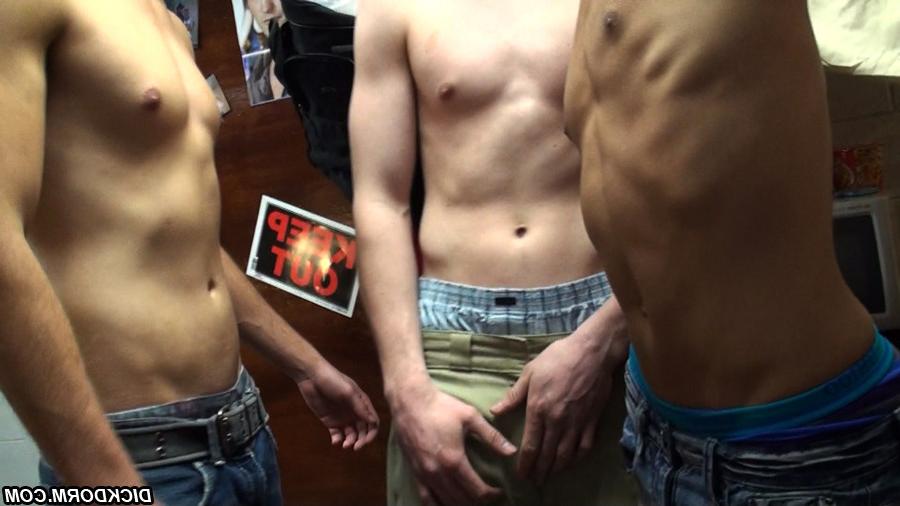 12P Horny college dudes cant find chicks so they fuck and suck each other off in the
