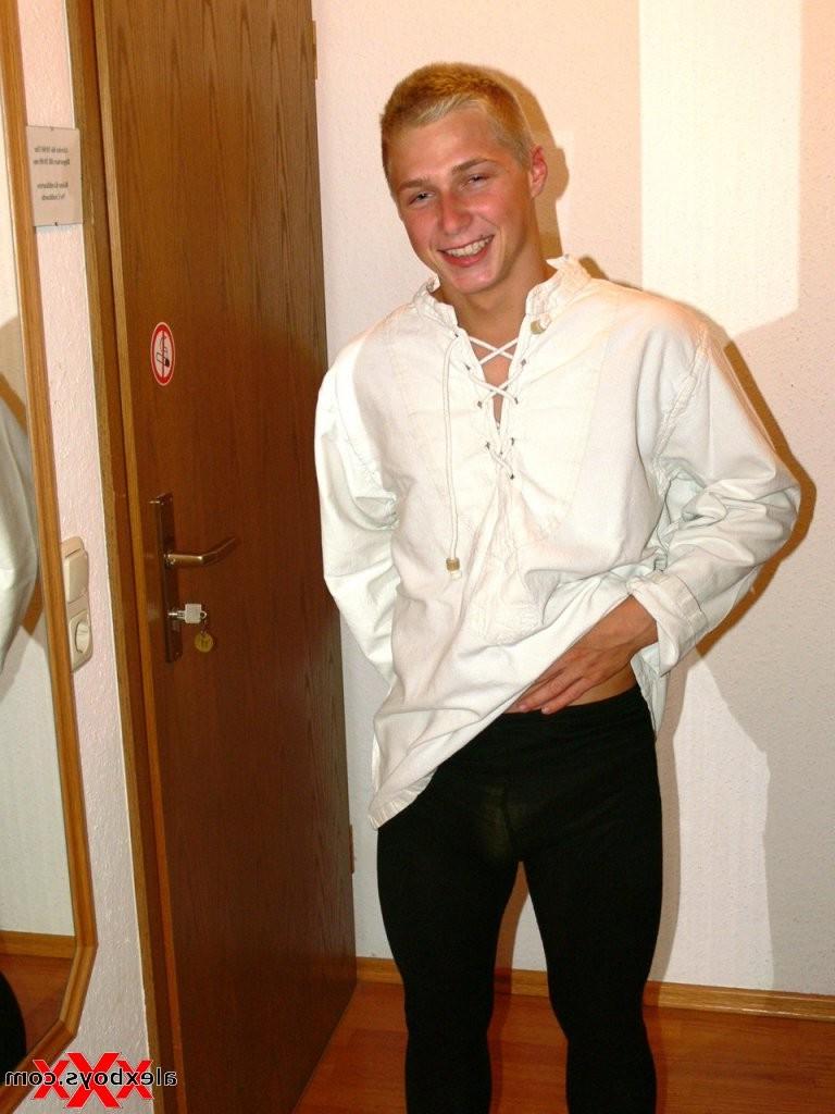 12P Horny TeenBoys gay fun in hotel room