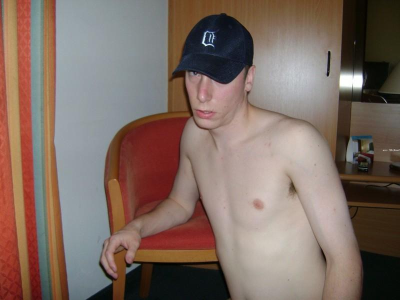 12P Really horny guys in nasty set of pics