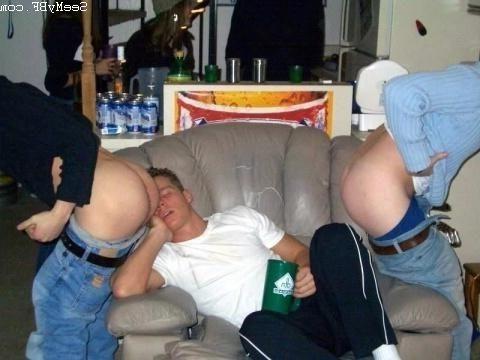 12P Really horny guys in nasty set of pics