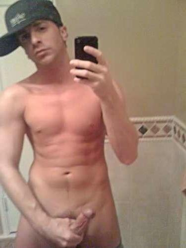15P Guy with big dick self-shoots in his room