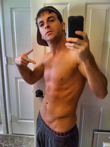 15P Guy with big dick self-shoots in his room